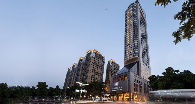Han Hsien International Hotel Kaohsiung Exterior photo The Panorama